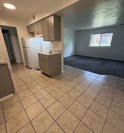 2nd image of 1317 Michigan Ave W #4