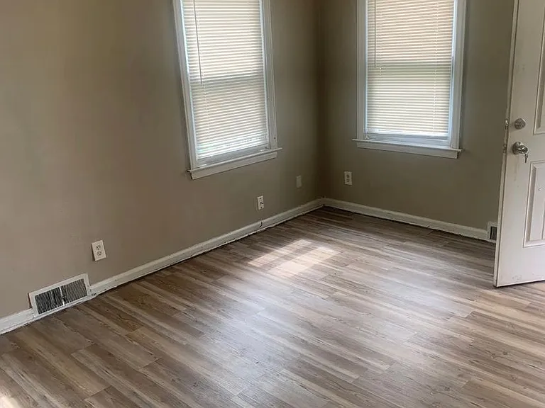 3816 Almeda Dr — Photo 10