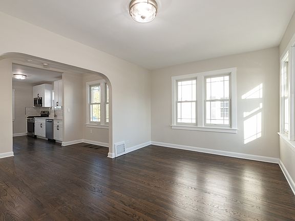 3rd image of 1013 Central Ave