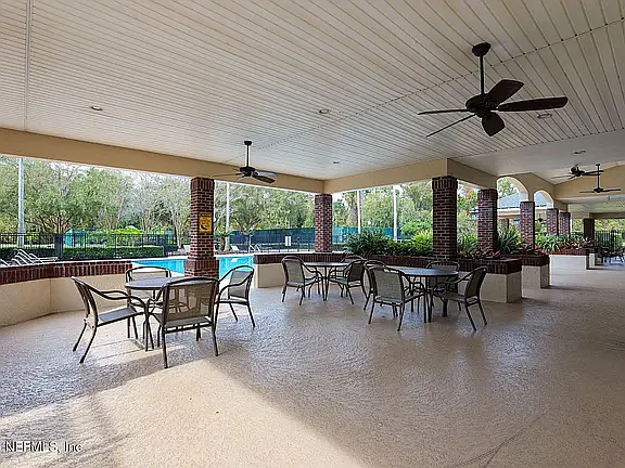 10469 Creston Glen Cir E — Photo 14