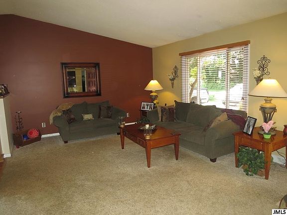 2nd image of 2505 Maulelane Dr