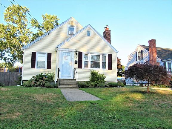 2nd image of 84 Boxwood Ave