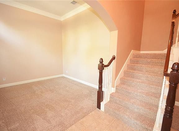 4th image of 8804 Glen Garden Dr