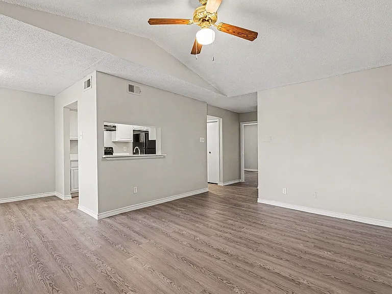 3621 W Northgate Dr #230 — Photo 5