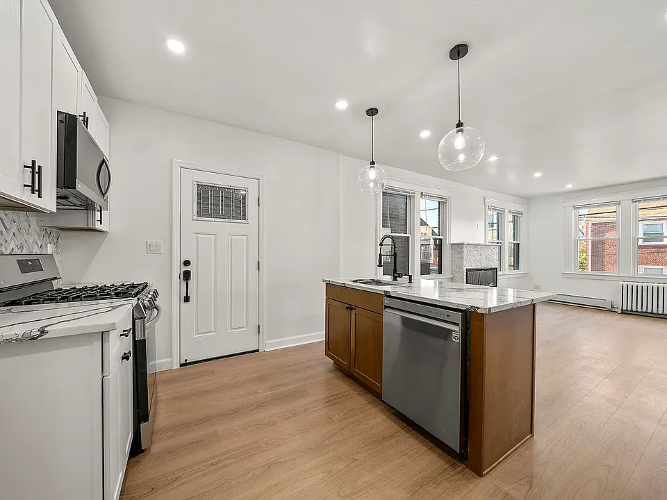 170 Cedar St #1