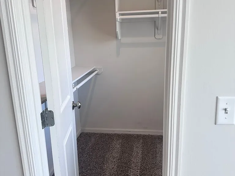 1542 NE Erin Ct — Photo 13