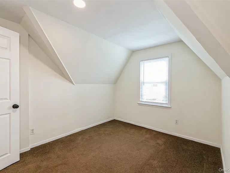 11 Deauville Pkwy — Photo 19