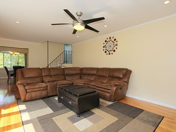 4th image of 3271 Princeton Dr