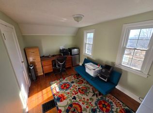 69 Elmore St, Holyoke, MA 01040