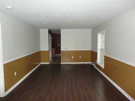 3rd image of 3714 W Gonzalez St