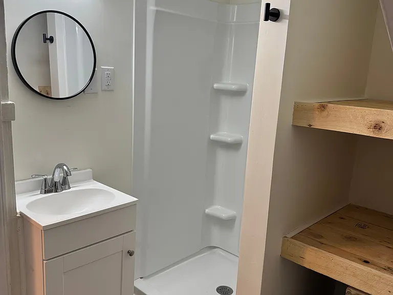 666 N Oak Hill Ave #3 — Photo 5