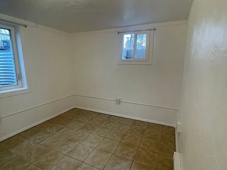 1127 W Mulberry St — Photo 18