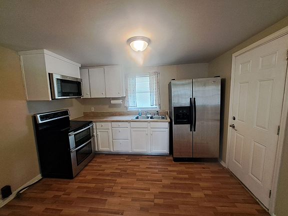 4th image of 2821 Hillcrest Ave Lot 6