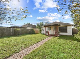 2107 N San Antonio Ave, Pearland, TX 77581
