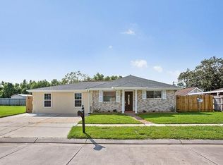 2100 Lena Dr, Chalmette, LA 70043