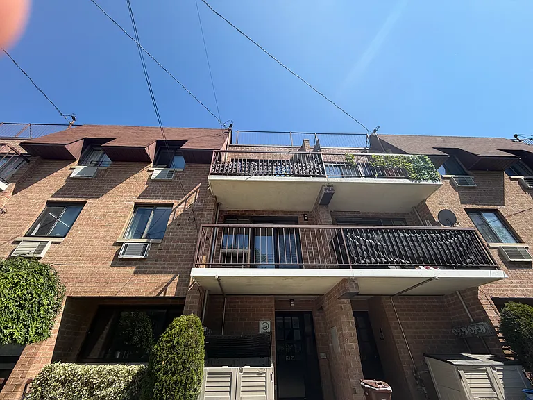 79th Ave — Photo 1