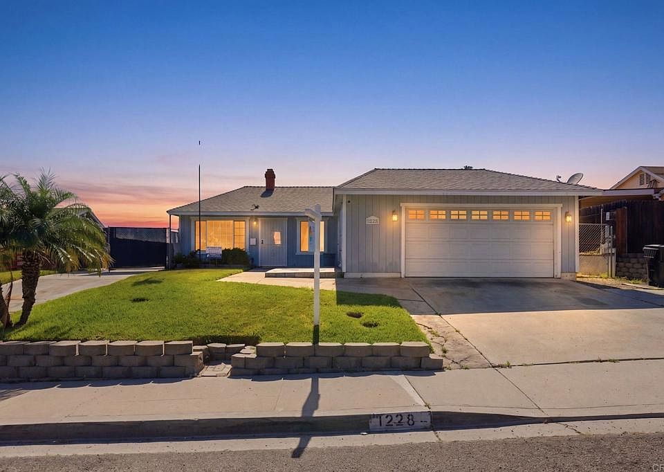 1st image of 1228 Oleander Ave