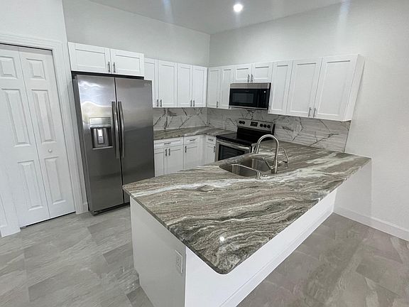 2nd image of 5404 Brookfield St #101