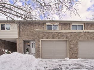 19 Lindisfarne Way, Markham, ON L3P 3W8