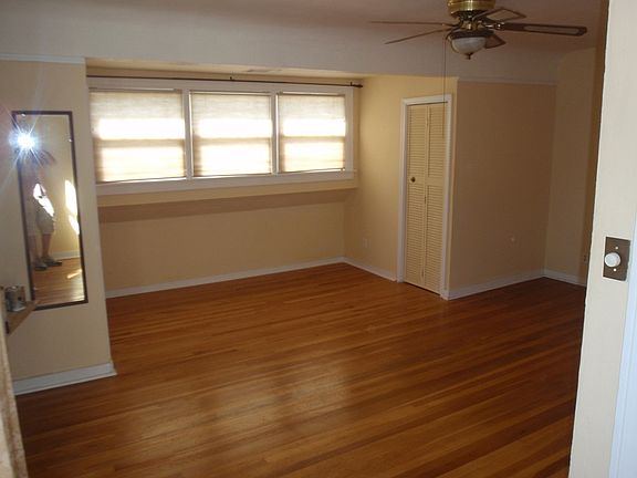 Master bedroom (upstairs)