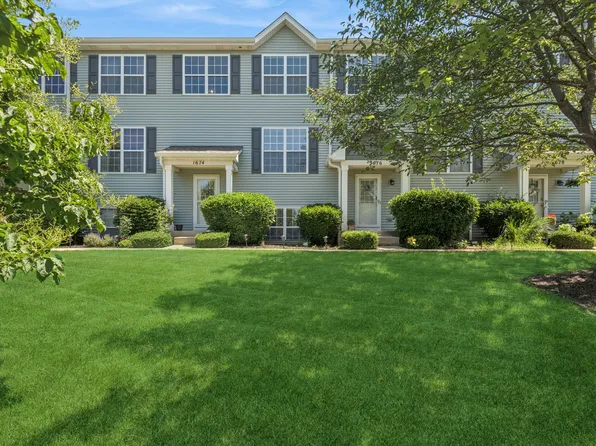 1674 W Turtle Creek Ln, Round Lake, IL 60073