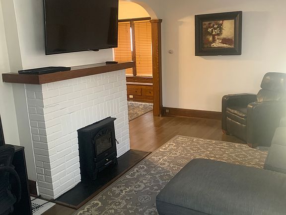 3rd image of 1247 Cranford Ave #Up