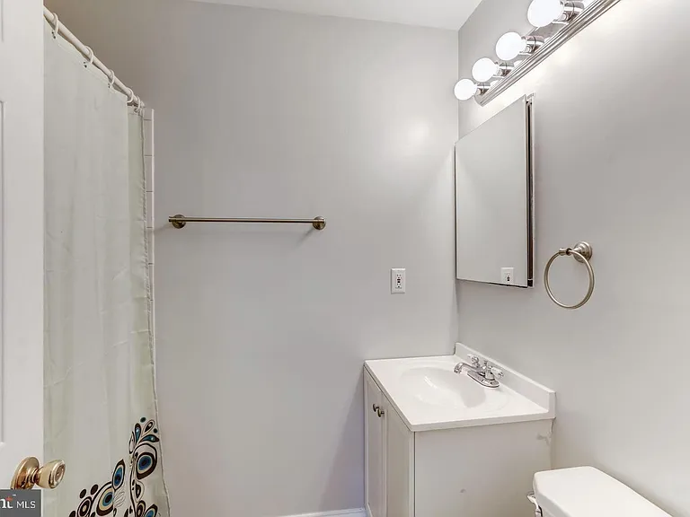 4311 Pergate Ln — Photo 21