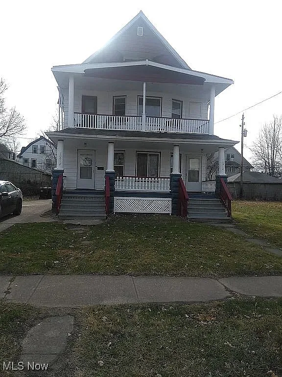 10910 Massie Ave photo 1