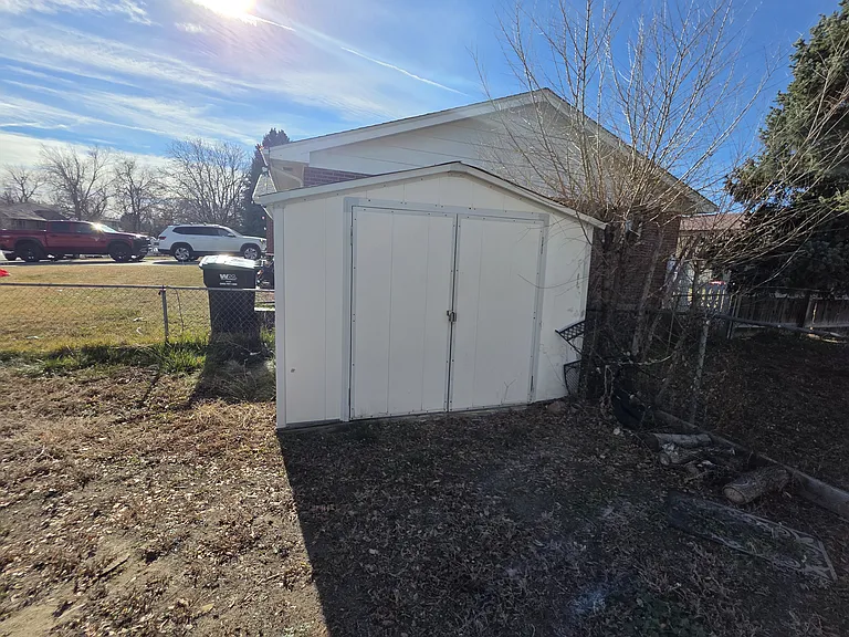 5700 W Virginia Ave — Photo 11