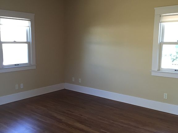 5th image of 3680 Arnold Ave