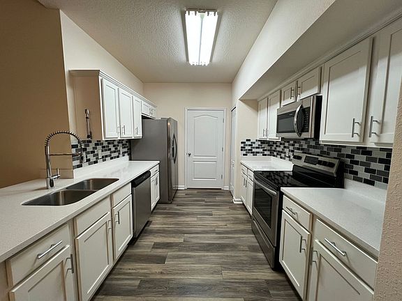 3rd image of 4966 Key Lime Dr Unit 304