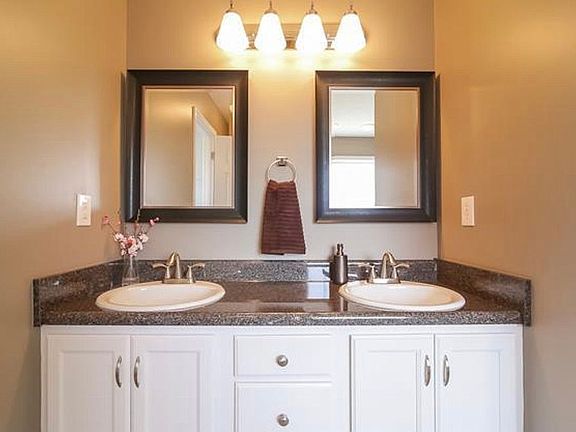 4th image of 215 Harold Dr