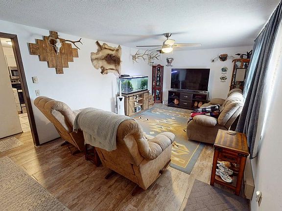 5th image of 785 Gold Creek Ave