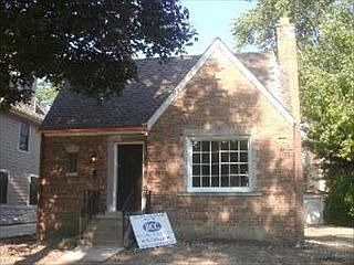 1st image of 135 N Stone Ave