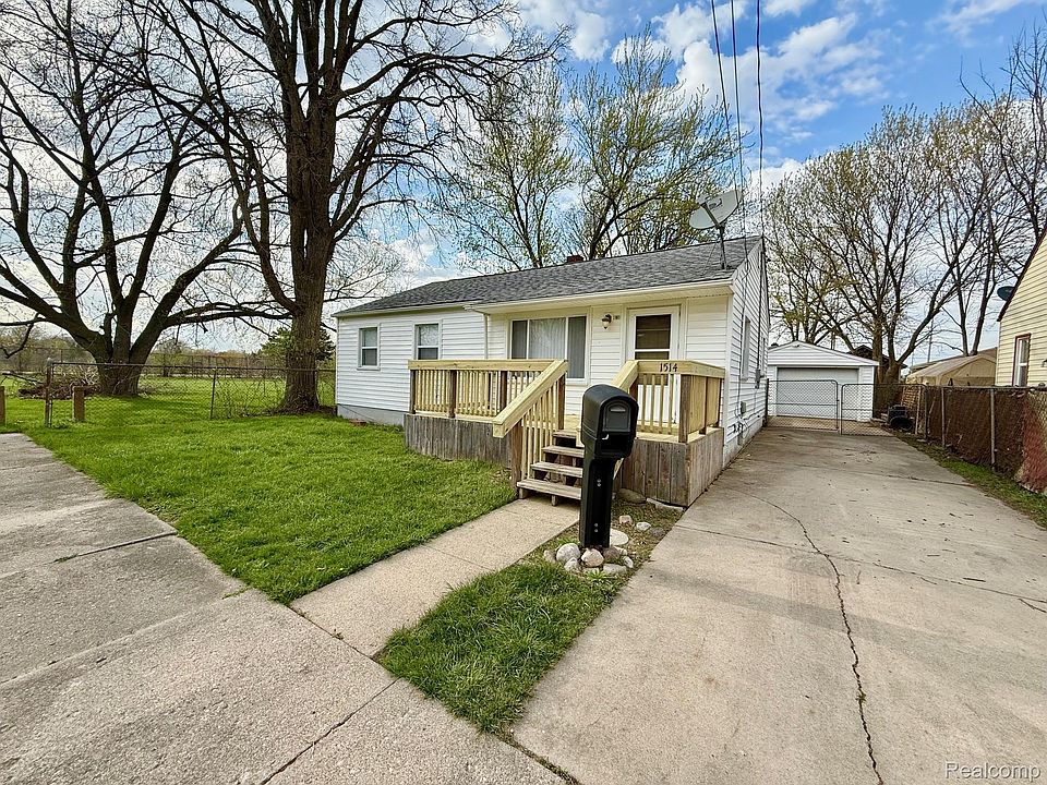 1st image of 1514 Vermilya Ave