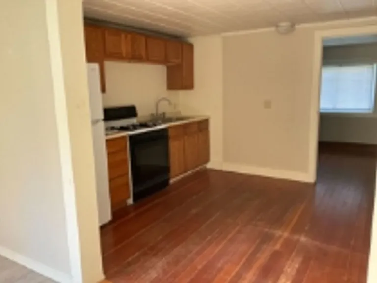 5 Butler Rd #2 — Photo 2