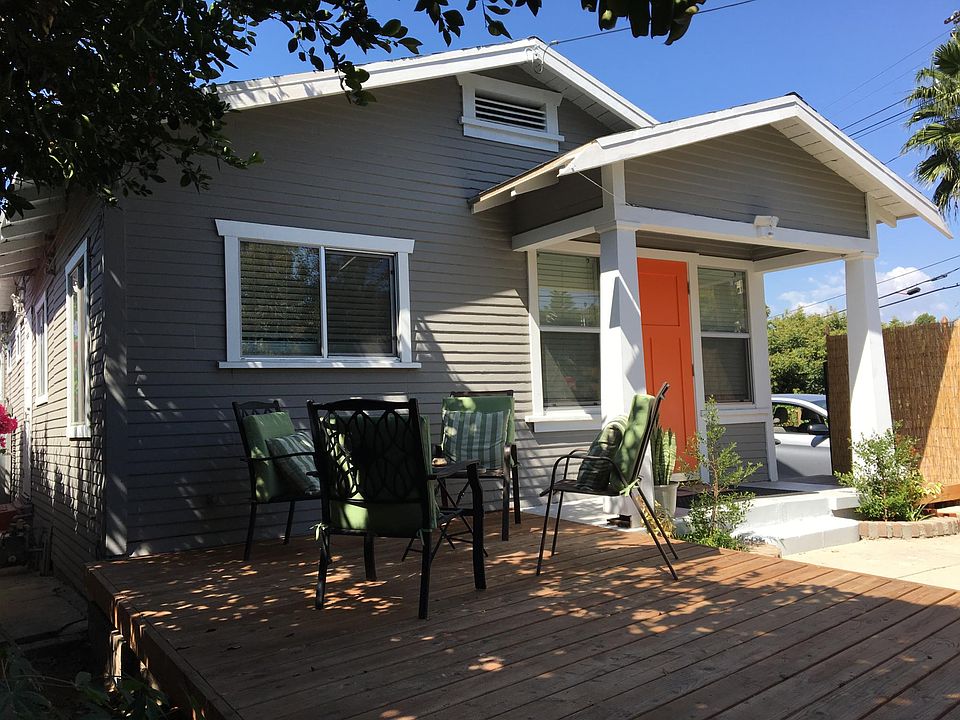 1st image of 3211 Carlyle St
