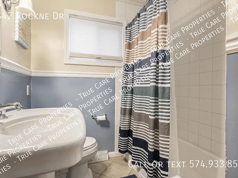 2842 Rockne Dr — Photo 13
