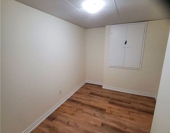 2nd image of 132 Meadow Vista Cres