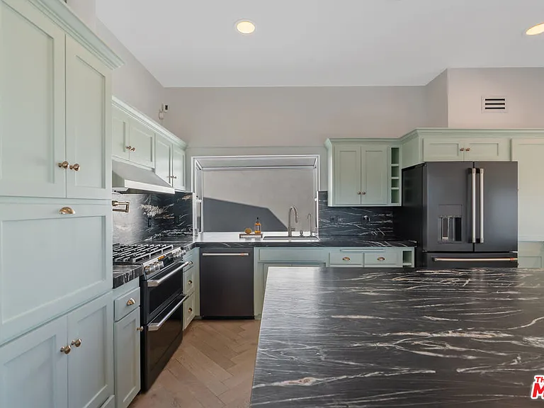 3479 Wonder View Dr — Photo 18