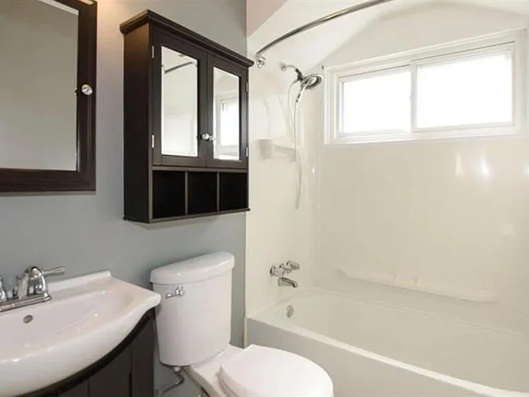 27791 Groveland St — Photo 4
