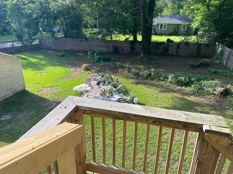 318 E Ridgeway St — Photo 10