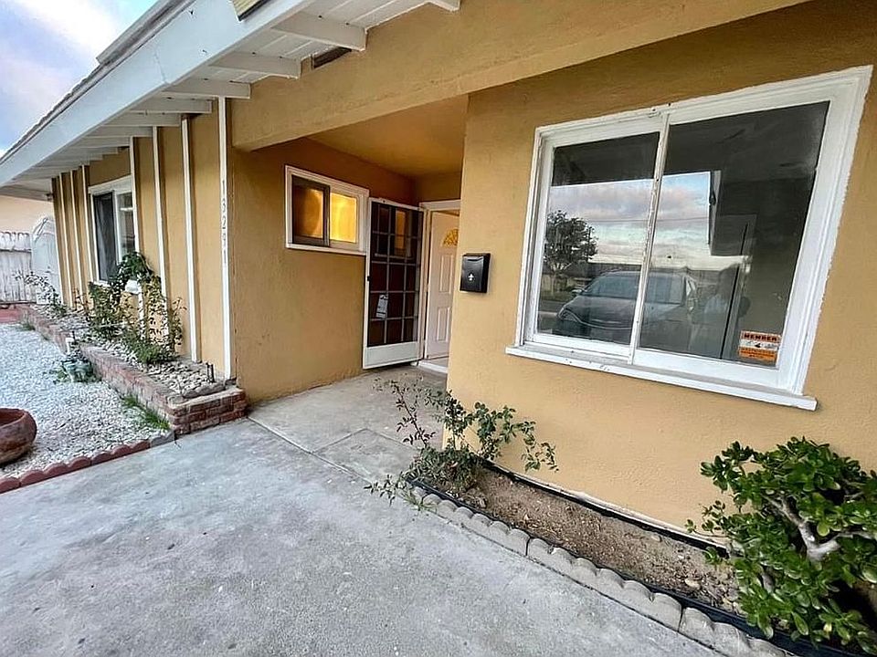 2nd image of 13291 Siskiyou St