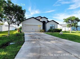 926 SW 32nd Ter, Cape Coral, FL 33914