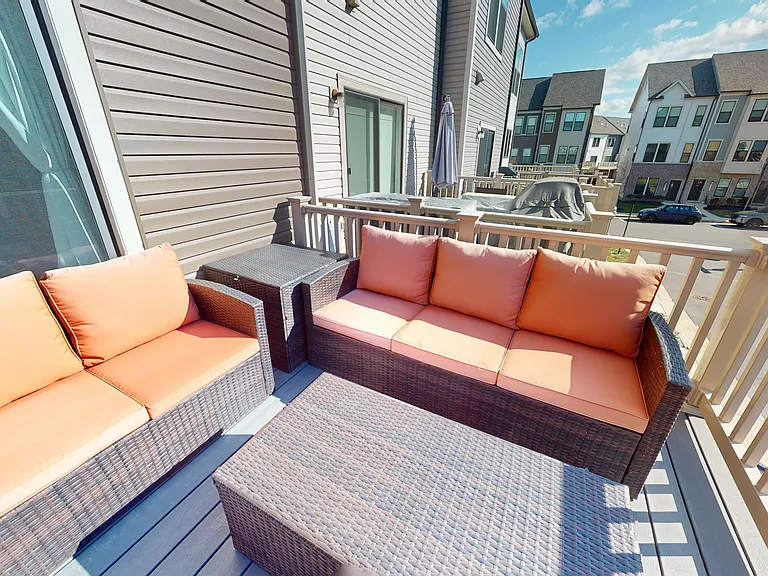 3485 Cormorant Dr — Photo 9
