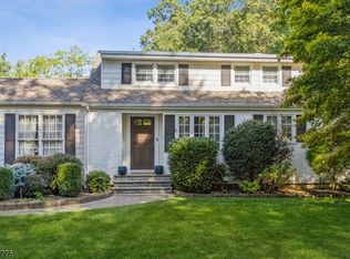 34 Maple Rd, Chatham, NJ 07928
