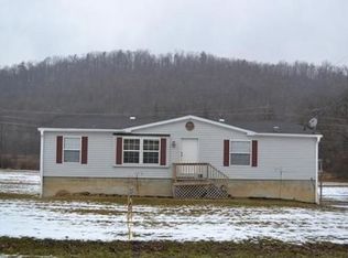 2924 Snyder Ave, Beaver Springs, PA 17812