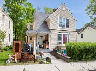 44 McEwen St, Warwick, NY 10990