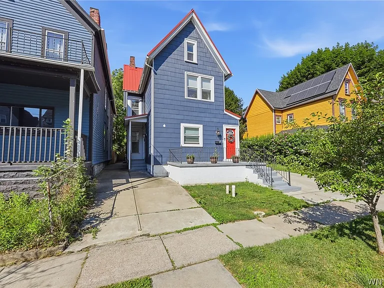 250 West Ave — Photo 2