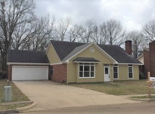 1825 Lincolnshire Blvd, Ridgeland, MS 39157